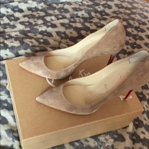 Christian LouBoutin  100mm New in box size 39 suede beige tan red soles CL